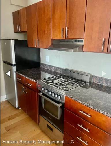 Main picture of 847 Park Ave
