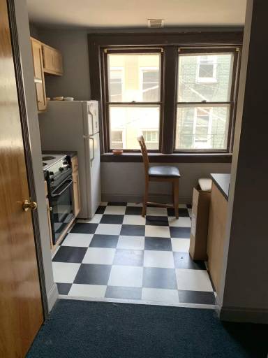 Main picture of 110 Church St - 4