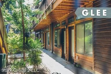 Main picture of 455 NE 24th Ave