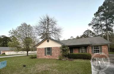 Main picture of 730 Dover Ln