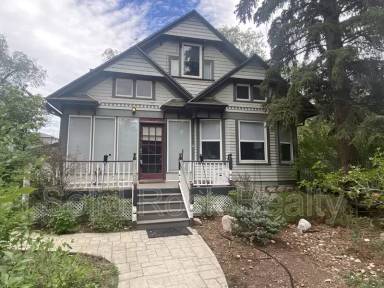 Main picture of 408 Spring St