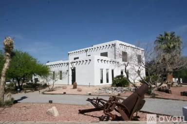 Main picture of 8620 N El Capitan Way
