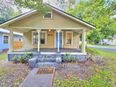 Main picture of 3028 Phyllis St