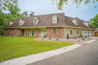 Main picture of 115 Devereux Dr