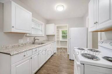 Main picture of 5405 Paseo Blvd