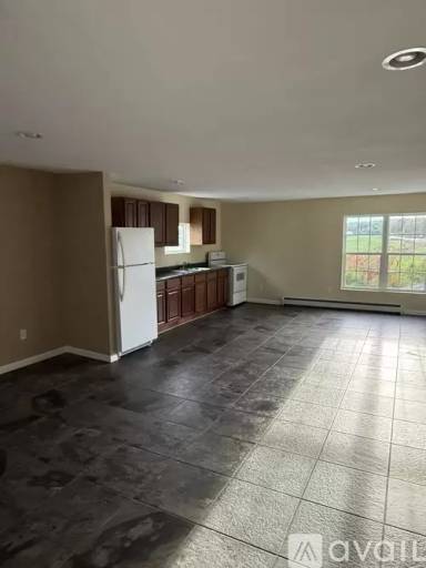 Main picture of 70 N Main St