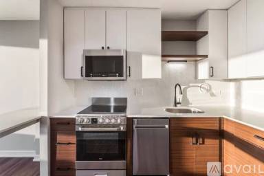 Main picture of Essex on the Park