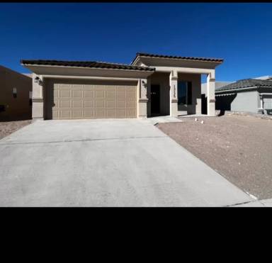 Main picture of 1234 Emerald Isle St