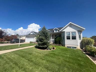 Main picture of 1802 W 700 S