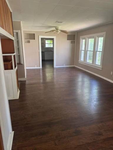 Main picture of 409 N Wyandotte Ave