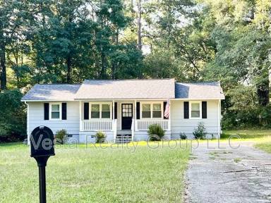 Main picture of 207 Custer Cir