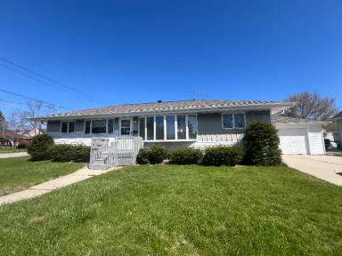 Main picture of 1724 Green St
