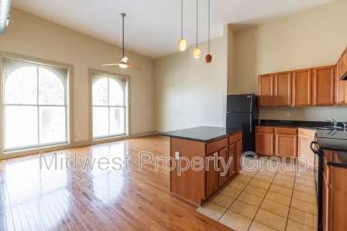 Main picture of 4244 Chouteau Ave