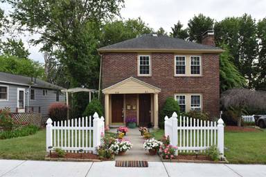Main picture of 46 Highland Ave