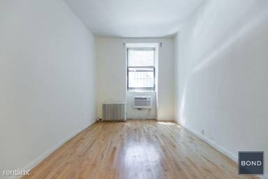 Main picture of 335 E 92nd St