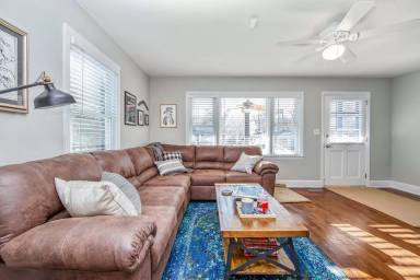 Main picture of 1002 Ivy Rd
