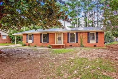 Main picture of 713 Burgoyne Dr