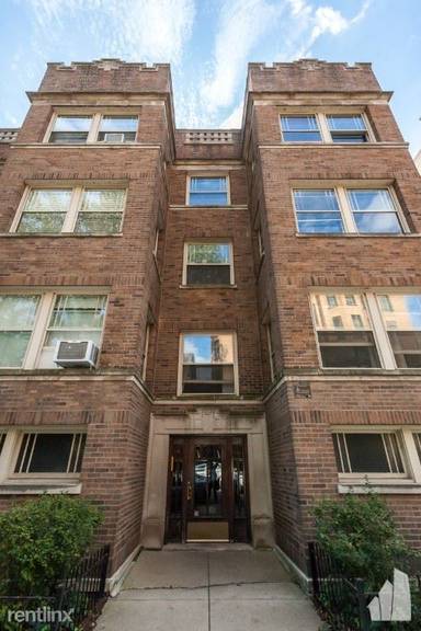 Main picture of 551 W Surf St