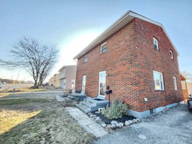 Main picture of 4199 Sullivant Ave