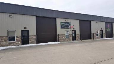 Main picture of 215 Country Clb Ln