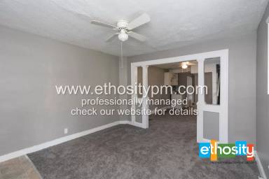 Main picture of 1541 E Gimber St