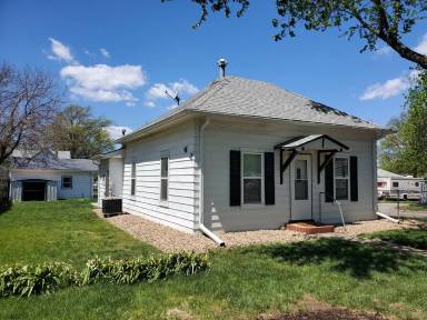 Main picture of 1649 N 29th St