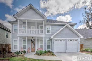 Main picture of 129 Southern Oaks Ln