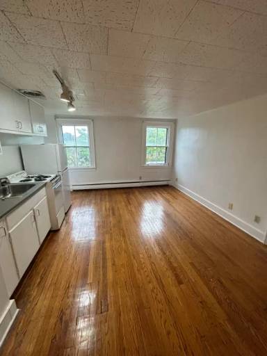 Main picture of 1565 New Scotland Rd