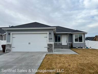 Main picture of 1375 E Rachel Way