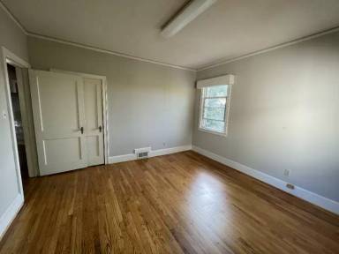 Main picture of 175 N High Point Rd