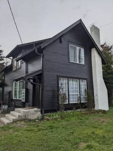 Main picture of 7829 SE Johnson Creek Blvd
