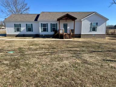Main picture of 15 Old Glory Ln