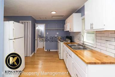 Main picture of 389 Roosevelt Blvd