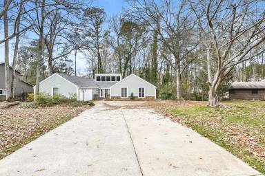 Main picture of 103 Crossbow Ct