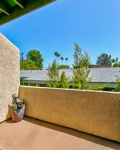 Main picture of 227 S Catalina Ave