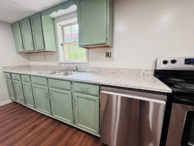 Main picture of 4875 Millen Dr SE