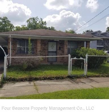 Main picture of 2320 33rd Ave