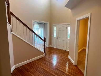 Main picture of 2708 Bayhill Dr