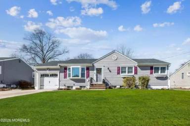 Main picture of 85 Coral Dr