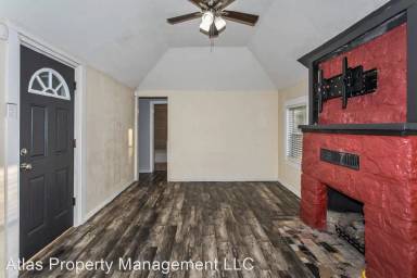 Main picture of 4245 Lathrop Ave