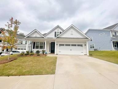 Main picture of 9 Needham Dr