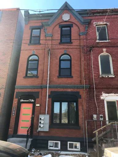 Main picture of 1706 N Marshall St