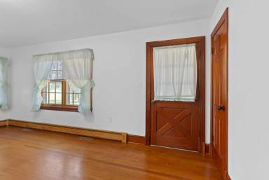 Main picture of 3307 Farmville Rd