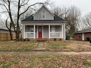 Main picture of 714 N 3rd St