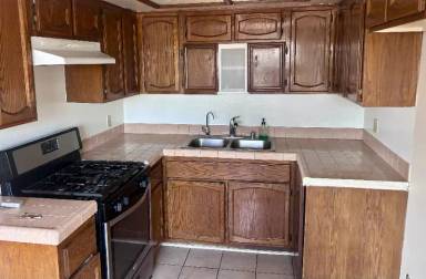 Main picture of 412 Fischer St