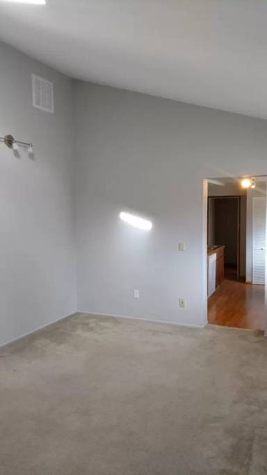 Main picture of 226 NE 47th Ave