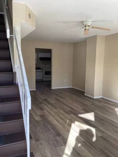 Main picture of 213 Briar Mills Dr