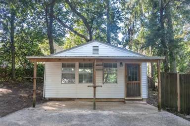 Main picture of 612 N Magnolia Dr
