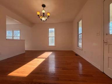 Main picture of 918 N Grant Ave