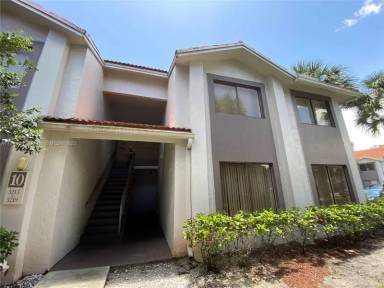 Main picture of 3215 Coral Lake Dr